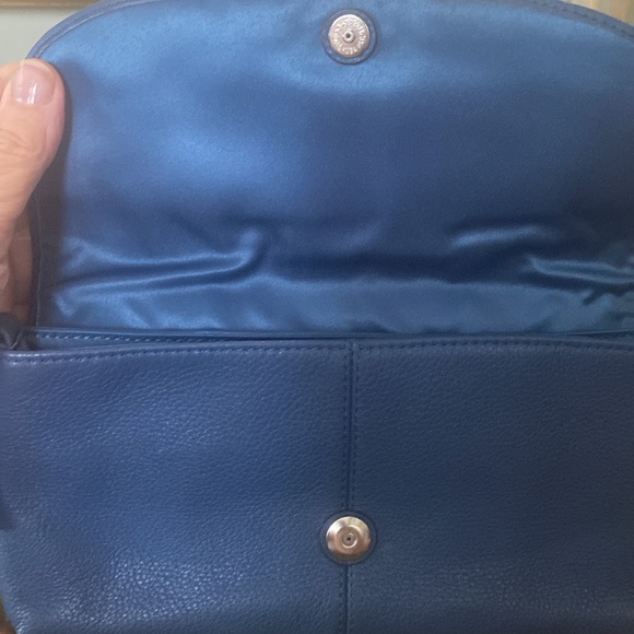 NWTO Coach Park Denim Blue Leather Large Flap Wristlet - Picture 4 of 12